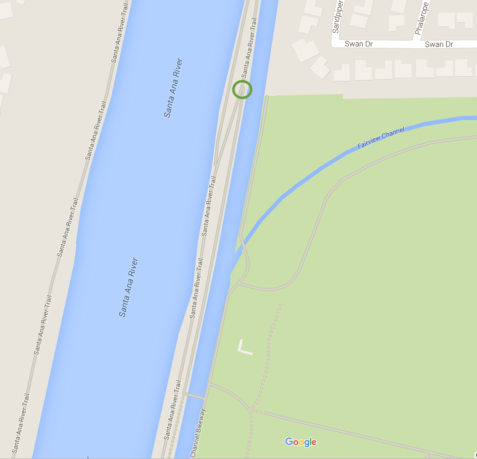 The Fairview Park entrance to the Santa Ana River Trail. Image and map data from Google Maps 2015.