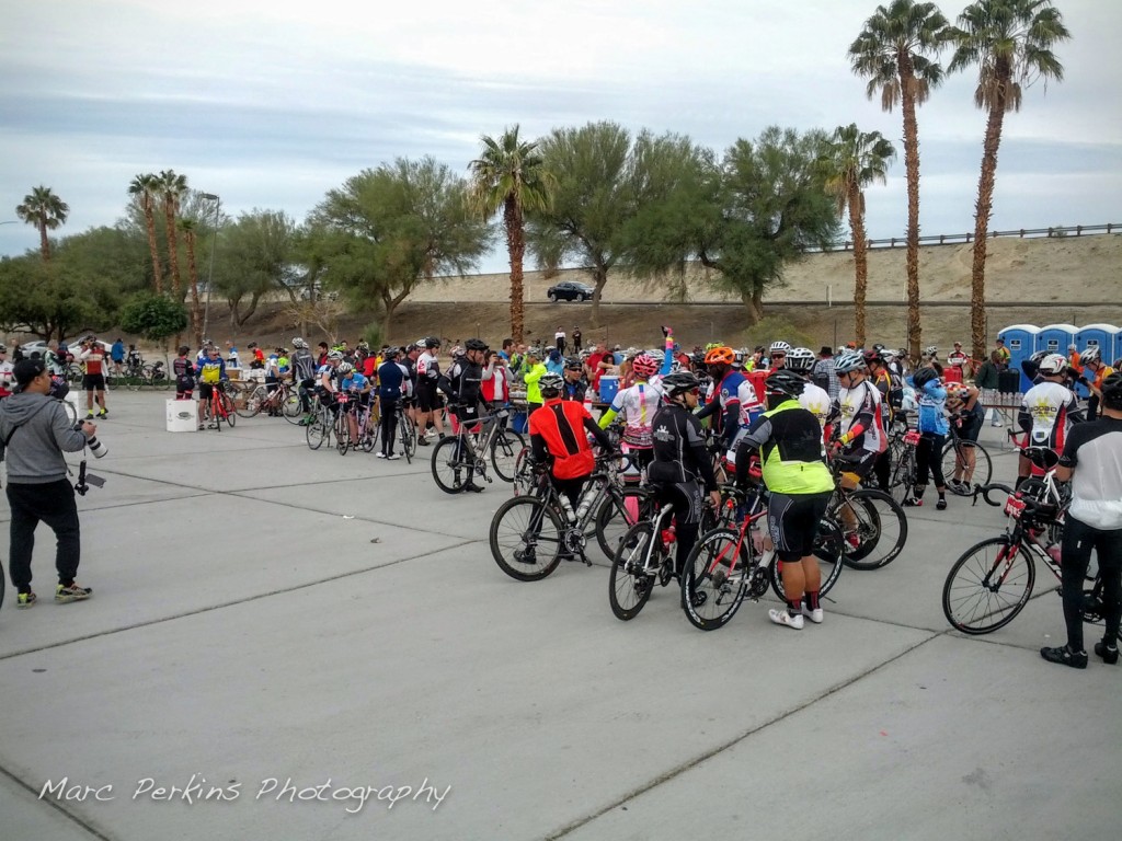 Each SAG stop had tons of cyclists stopped at it, but no lines for anything.